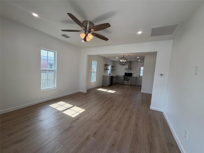 Photo - 1207 Pine St