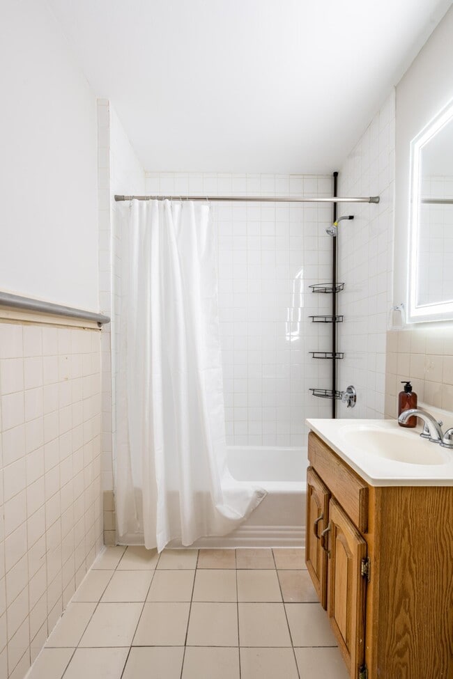 Photo - 14 Elder St Townhome