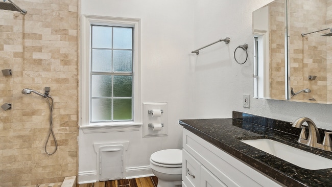 Photo - 126 Rue De La Paix