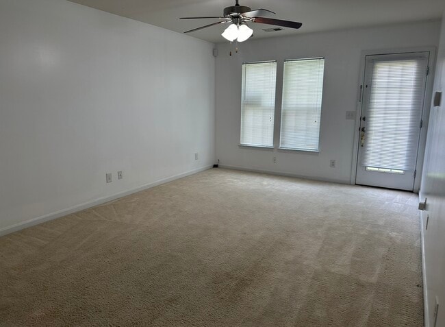 Photo - 1519 Hamilton Hills Dr