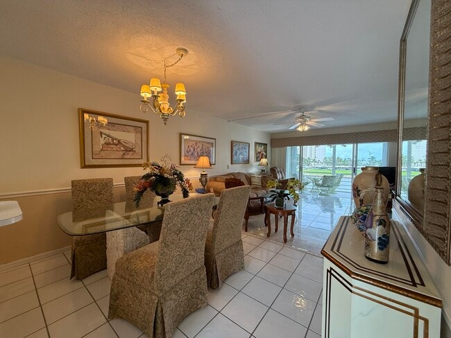 Photo - 20 Yacht Club Dr Unit 312