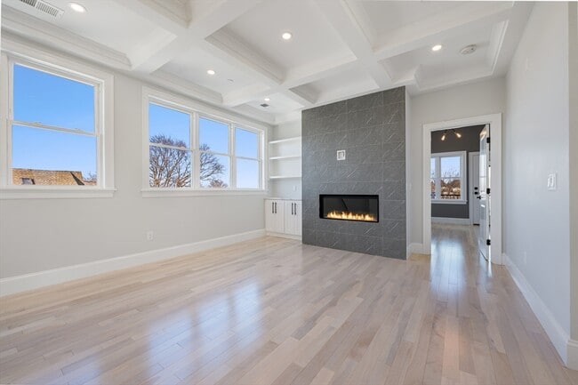 Building Photo - 31 Ware St Unit 31B