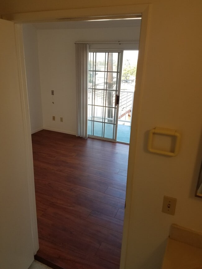 Photo - 645 Redondo Ave Unit 119