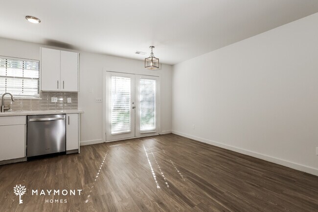 Photo - 10414 Candlelight Rd