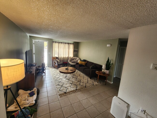 Photo - 525 W Twilight Ct