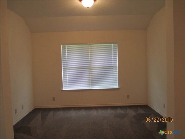 Photo - 110 Jocelyn Cir