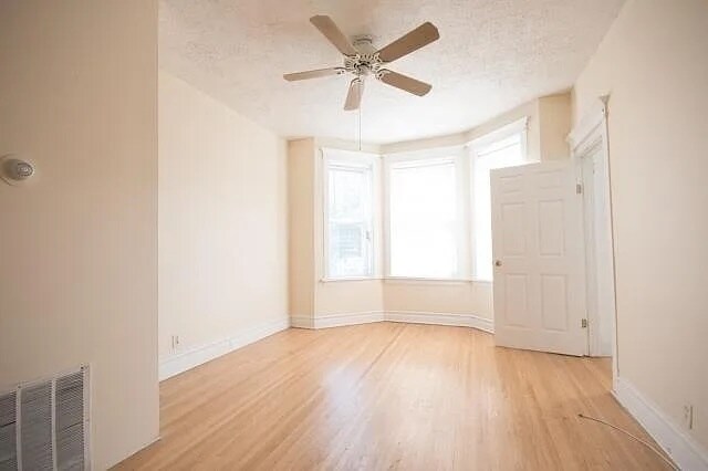 Photo - 3730 W Dickens Ave Unit 2