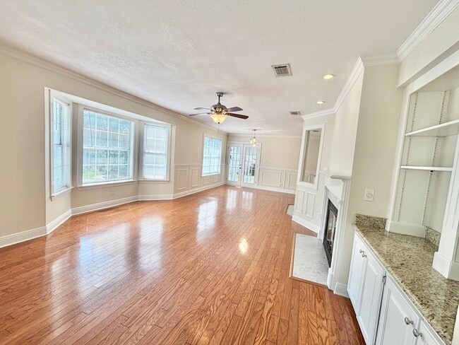 Photo - Charming 3-Bedroom Duplex