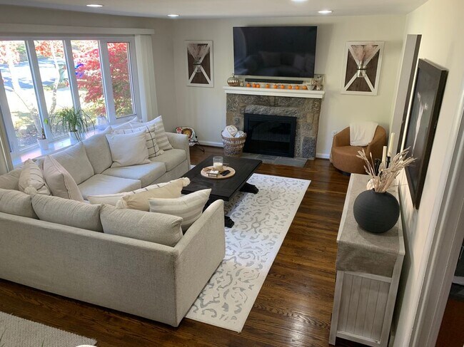 Photo - 1254 Faun Rd