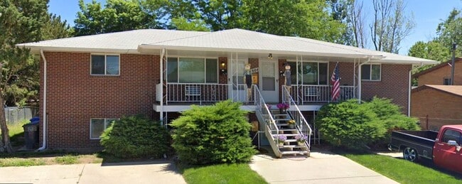 Building Photo - 1604 N Empire Ave Unit Empire1604B