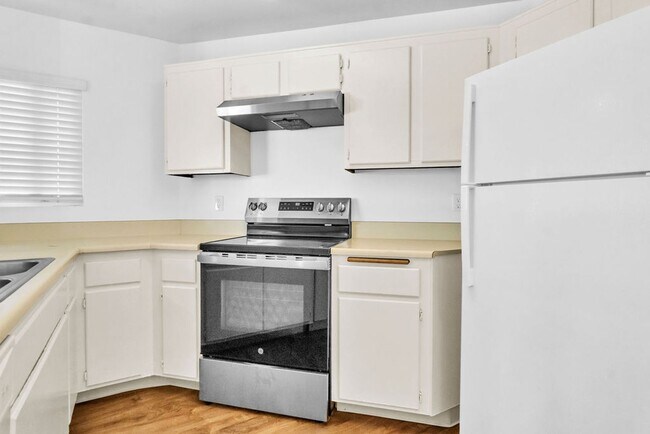 Photo - Beautiful one bedroom/one bath in the Verano community at UTC! Close to so much! Unidad 2610
