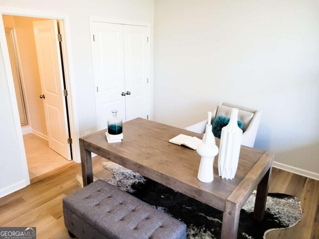 Photo - 140 Harlow Cir