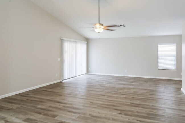 Photo - 7334 W Lamar Rd