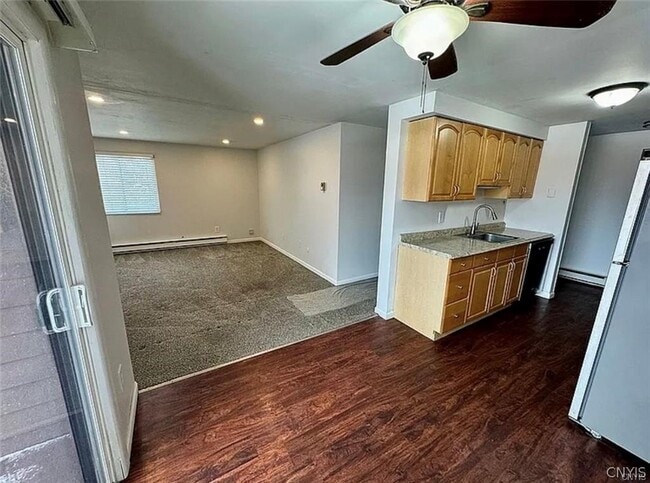 Photo - 343 Village Blvd N