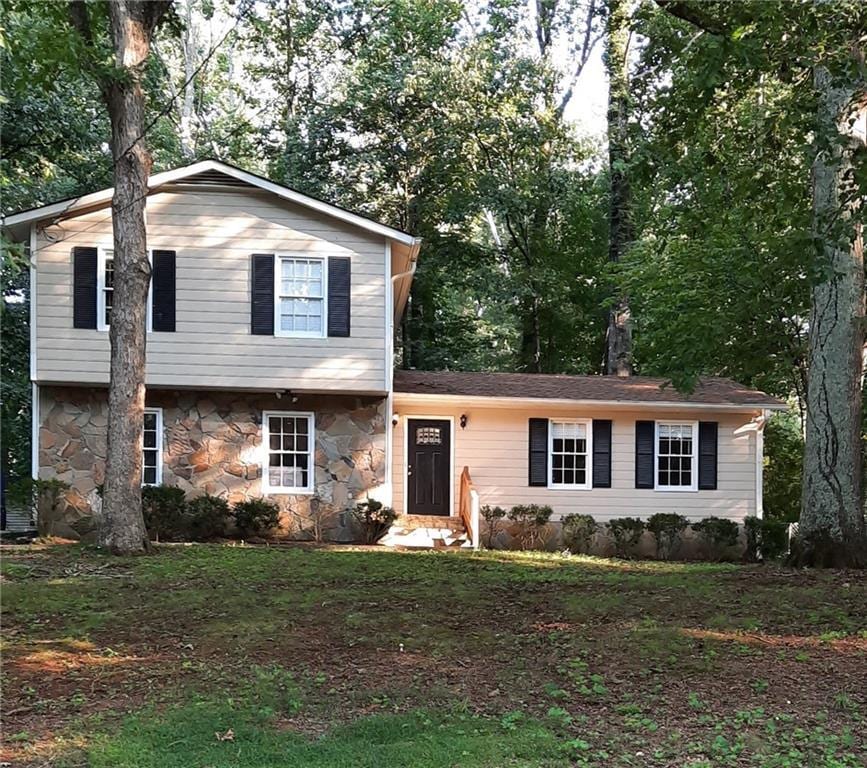 Photo - 888 Chartley Dr SW