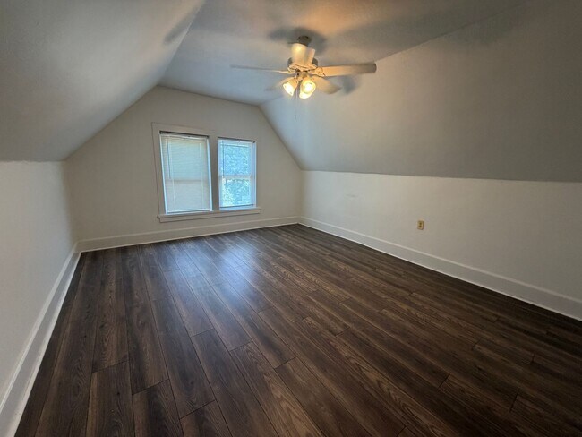 Photo - 1675 N Marshall St Unidad 1675 N Marshall St 3rd Floor