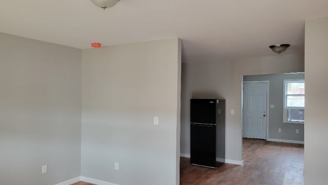 Photo - 99 Chris Dr Unidad 24