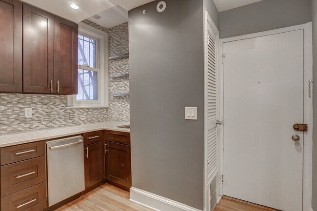Photo - 1825 Florida Ave NW