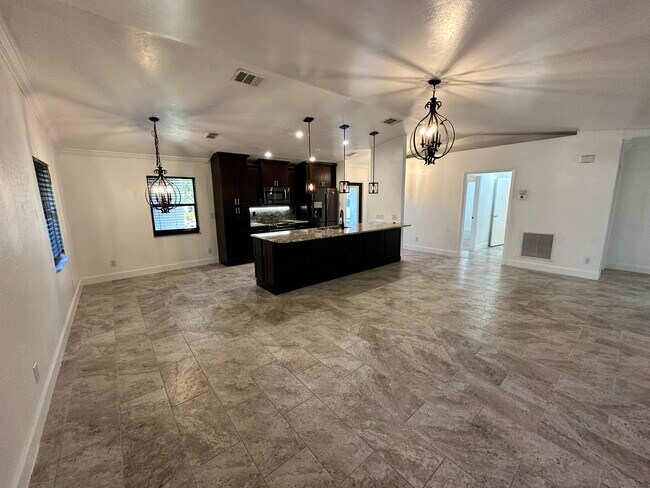 Photo - 4266 Island Cir