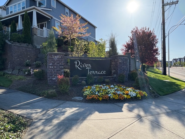 Photo - Townhome - Jean Louise Rd