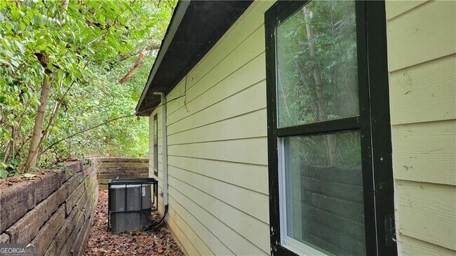 Photo - 273 Wadley St NW