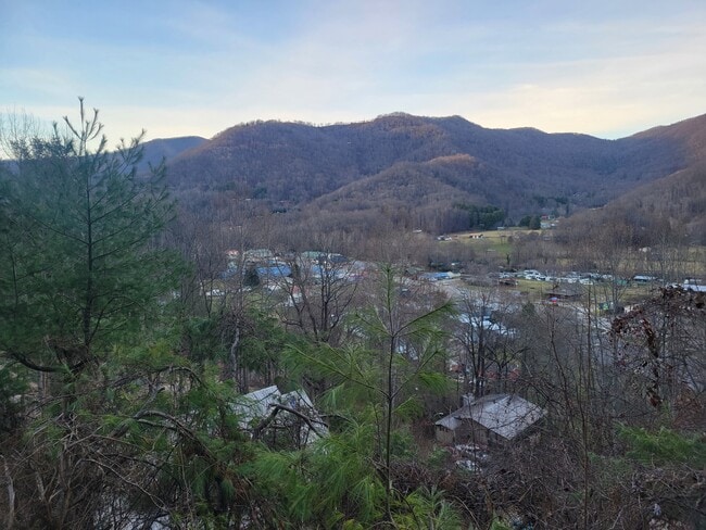 Photo - 260 Shuler Dr