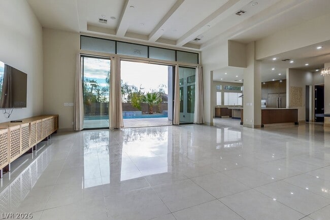 Photo - 7434 Yonie Ct