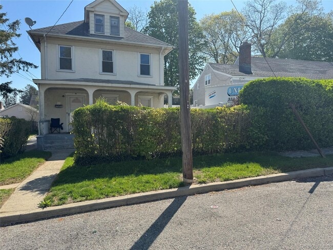 Photo - 61 Nassau Ave