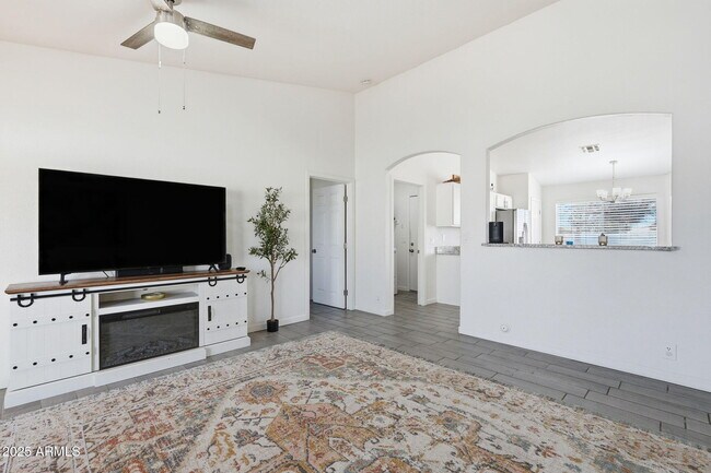 Photo - 6411 N 81st Dr