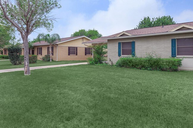 Photo - Kingswood Village Apartments