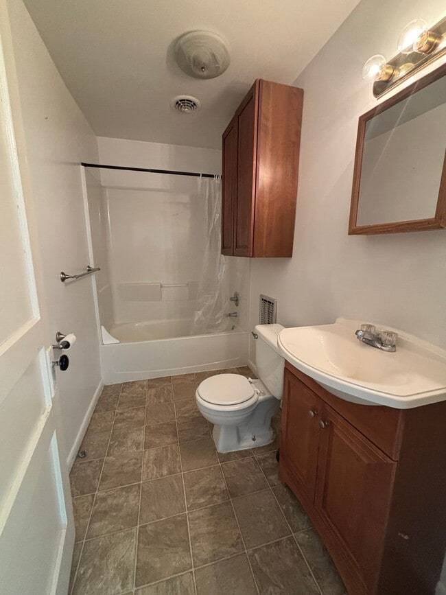 61 Columbia Ave Unit 202