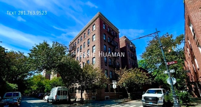 Building Photo - 240 Waverly Pl Unit 22A