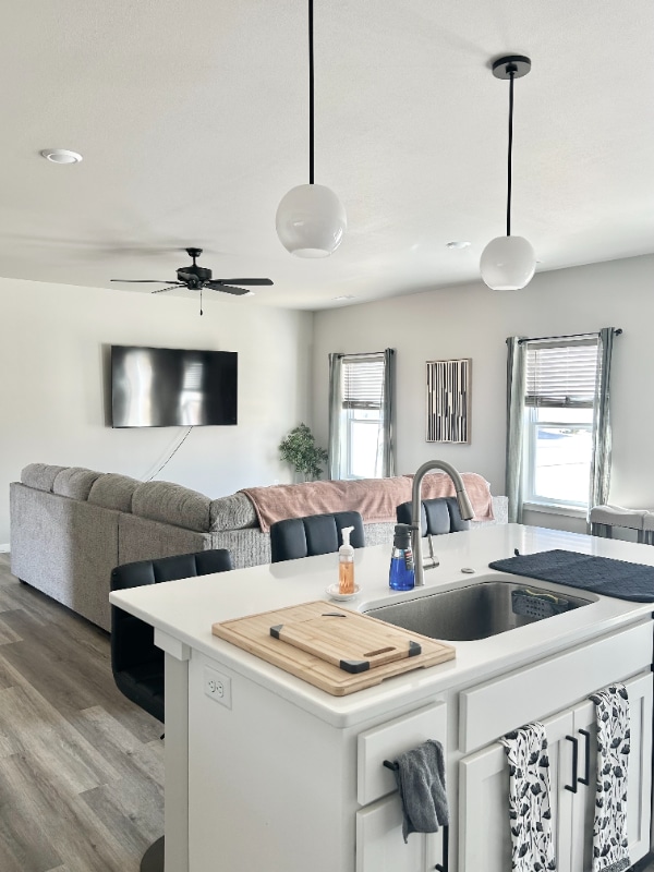 Photo - 1437 Winterberry Ln