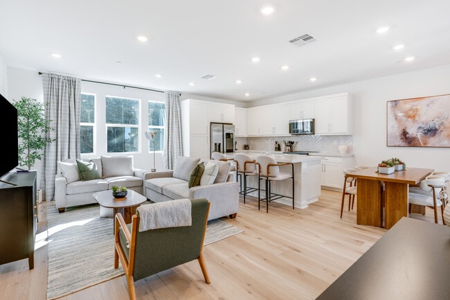 Building Photo - 414 Caliper Wy Unit N/A