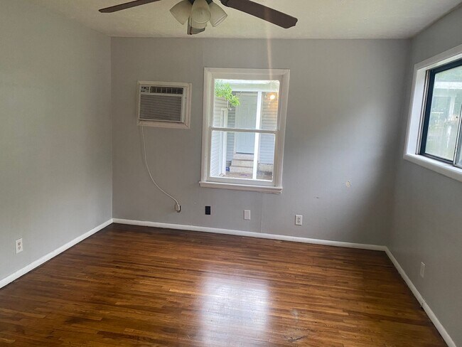 Photo - 600 SE Greystone Ave