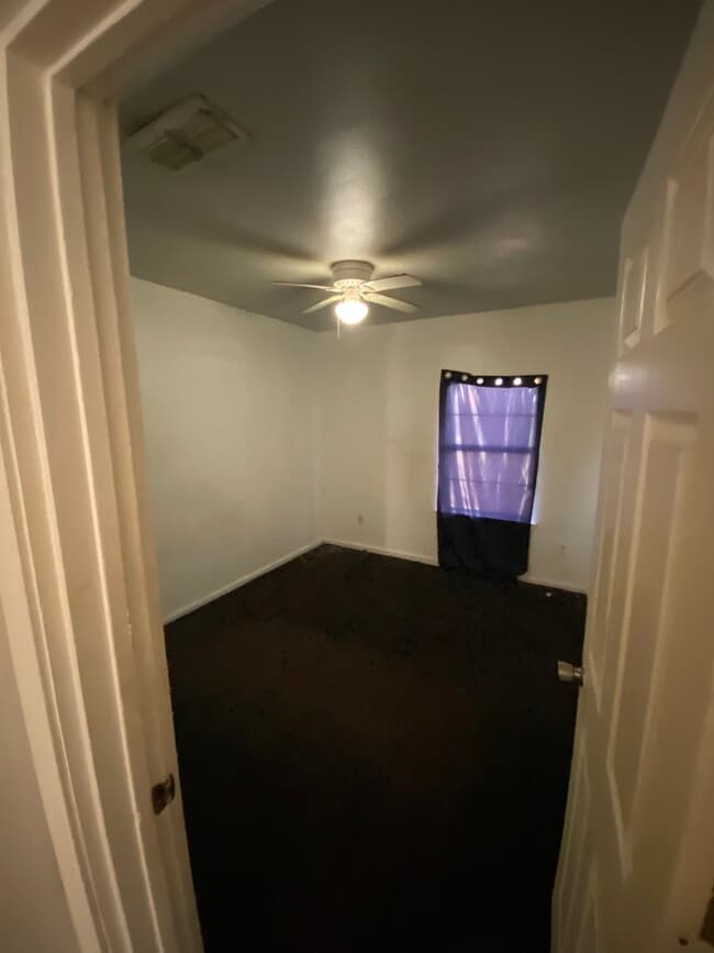 Photo - 1307 E Travis St