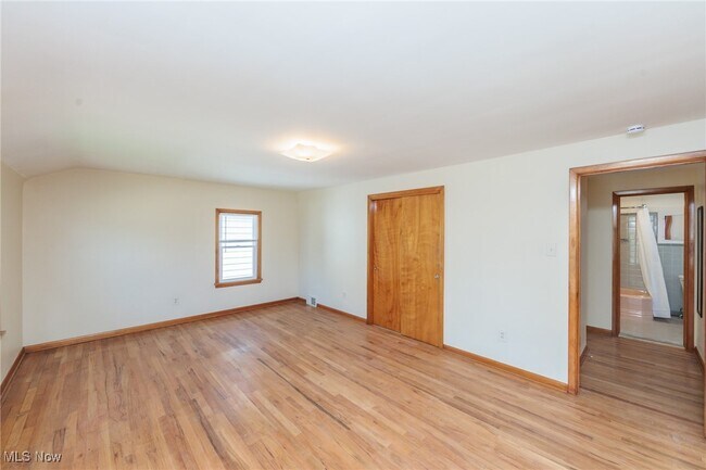 Photo - 2207 Campus Rd