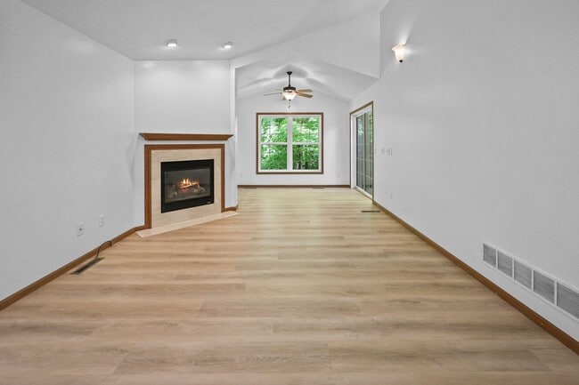 6030 Boulder Ridge Dr