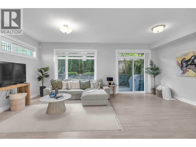 Photo - 3525 Chandler St