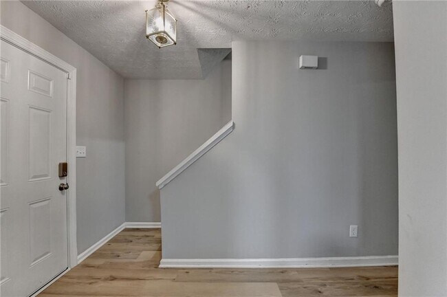 Photo - 3876 Meadow Creek Dr