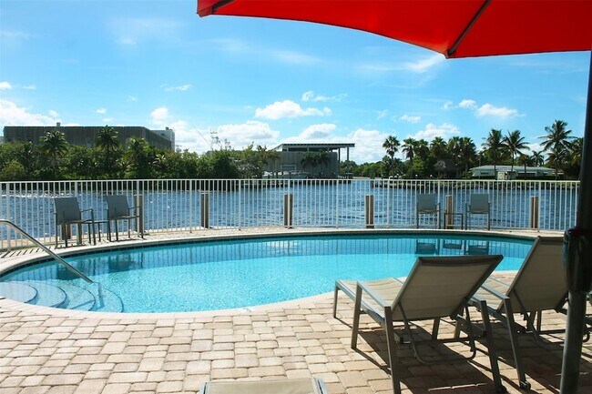 Photo - 1705 N Riverside Dr Condo Unit 2