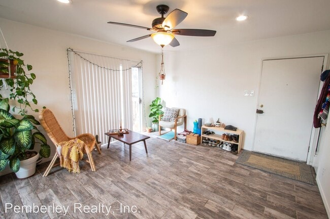 Photo - 3529-3531 Wilson Ave