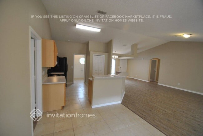 Photo - 718 Starland St SE