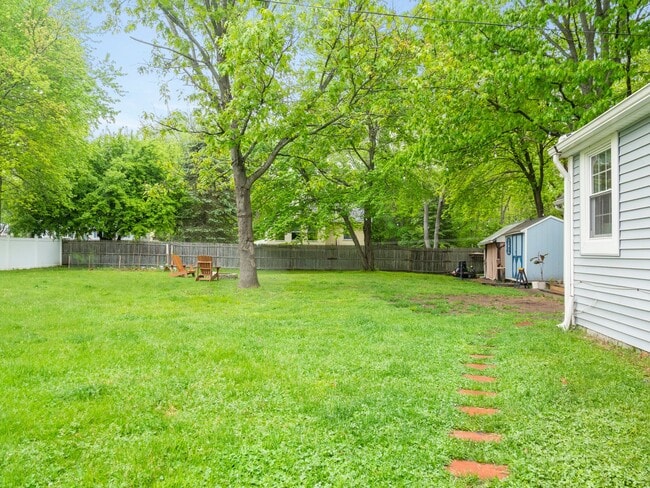 Photo - 36 Brackett Rd