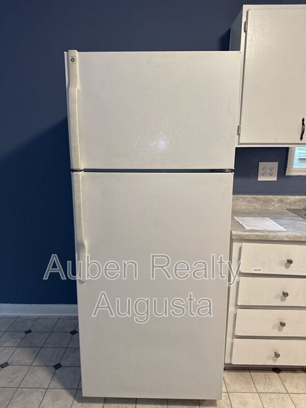 Photo - 2516 Kensington Dr E