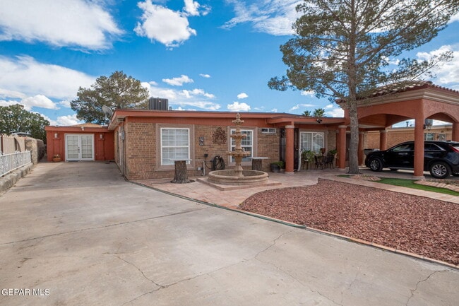 Photo - 604 Haverhill Rd