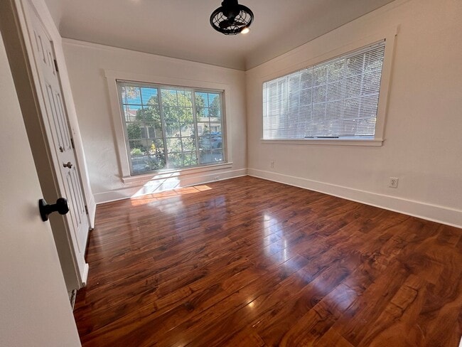 Photo - N San Pedro Unit 2B