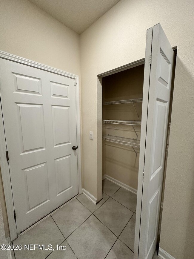 Photo - 947 Observatory Pkwy