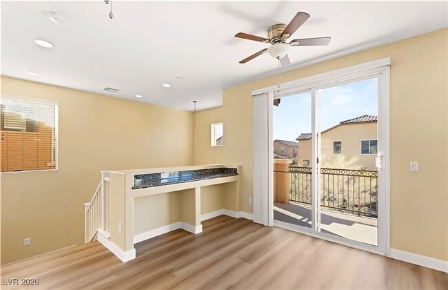 Photo - 1156 Via Laterna