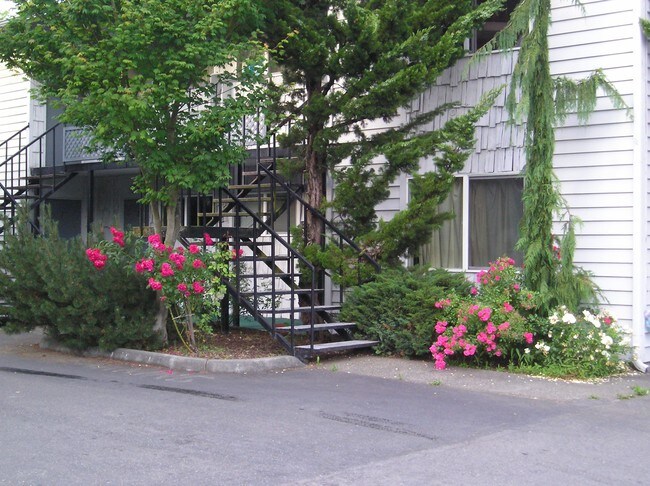 Park Royal Apartments - Park Royal Apartments